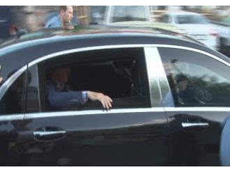 Cumhurbaşkanı Erdoğan, Üsküdar’da bir yakınını ziyaret etti