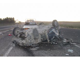 Otomobil biçerdövere çarptı. 1 ölü, 3 yaralı