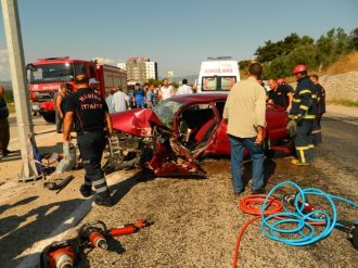 Anne ve askerden yeni dönen oğlu kazada öldü
