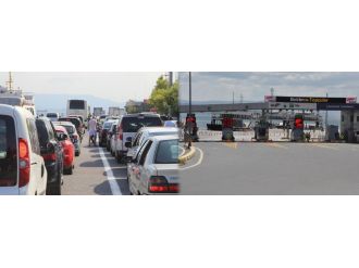 Feribot hattı sinek avlıyor