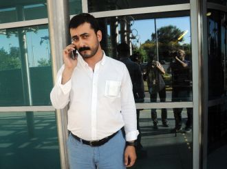 CHP’li Eren Erdem, uçaktan indirildiğini iddia etti