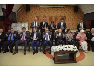 "65. Hükümet dostlarımızı arttırmayı, düşanlarımızı azaltmayı hedefliyor"