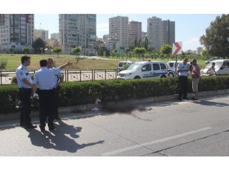 Sen misin sigara vermeyen !