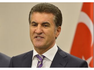 Mustafa Sarıgül uçakta rahatsızlandı