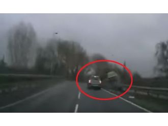 Aşırı hız kaza getirdi