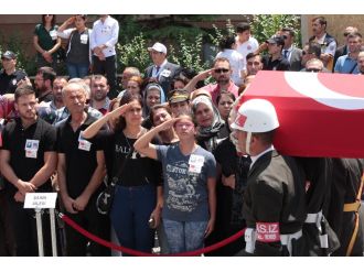 Asker selamıyla veda