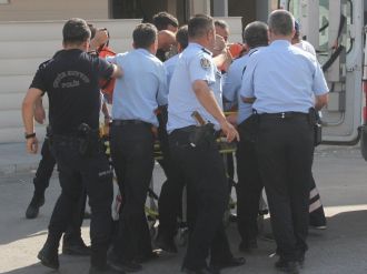 Polis merkezinde intihar girişimi