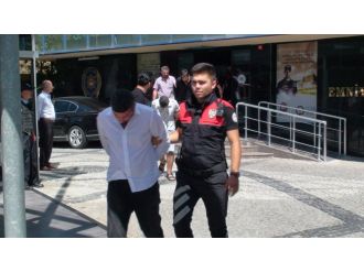 İstanbul’un lüks semtlerinde uyuşturucu satan şebeke çökertildi