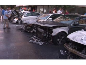 İstanbul’da 17 araç kundaklandı