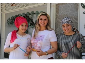 Tespihlere kadın eli değdi