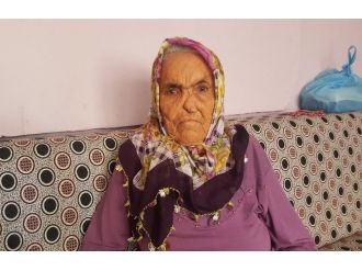 Nüfus müdürlüğüne gidince ölü olduğunu öğrendi