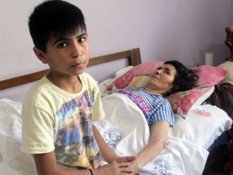 Seçkin ve annesine Bakan Elvan sahip çıktı