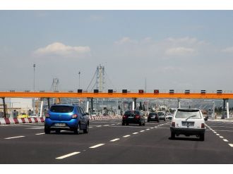 Osmangazi Köprüsü’ne ilgi devam ediyor