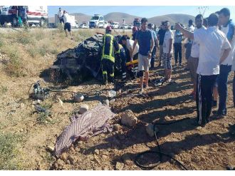 Karaman’da trafik kazası: 2 ölü, 6 yaralı