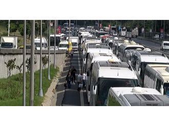 Otogardaki yoğunluk bugün de devam ediyor