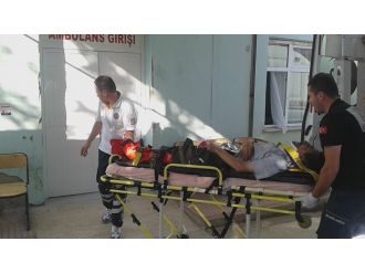 2 işçi yıkılan duvarın altında kaldı