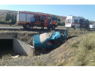 Şarampole uçan otomobildeki 5 kişi öldü