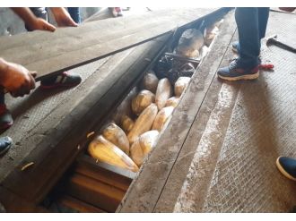 Kamyon kasasından 118 kilo esrar çıktı