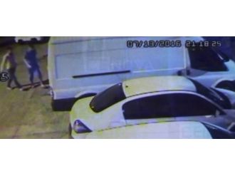 5 dakikada 5 bin liralık gıda malzemesi çaldılar