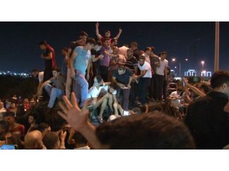 Erdoğan’ı İstanbul’da yüzbinler karşıladı