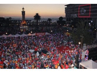 İzmir kendine yakışanı yaptı