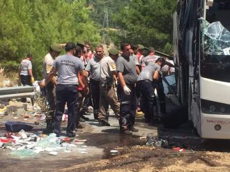 Tur otobüsü kazasında ölü sayısı 6’ya yükseldi