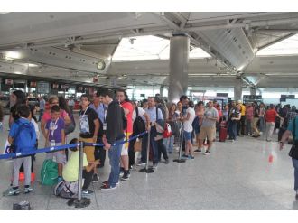 Yeşil ve gri pasaportlara sıkı takip