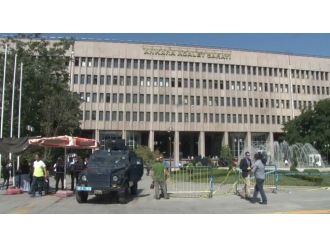 Akın Öztürk ve 27 asker adliyede