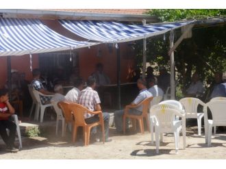 O kahramanın evine taziye akını