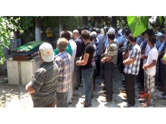 Darbeci binbaşının cenazesi camiye alınmadı