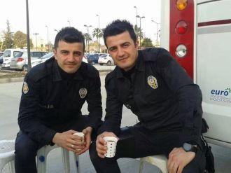 İkiz şehitlerin kimlikleri tabancalarından teşhis edilmiş