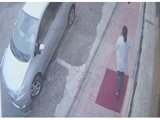 Kadın eczacı mermilerden son ada kurtuldu