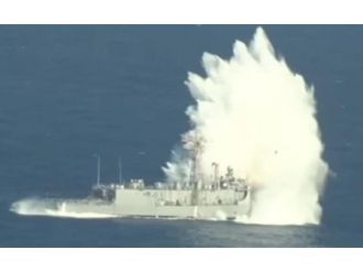 ABD Ordusu tek bir fırkateyni 12 saatte batırabildi