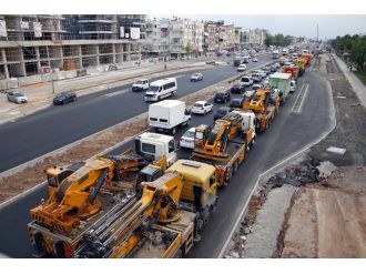 Darbe girişimine vinçli protesto