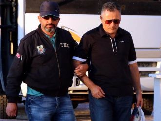 Tuğgeneral cemaatle ilişkisini itiraf etti