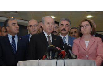 Bahçeli’den OHAL’e tam destek