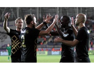 Osmanlıspor UEFA Avrupa Ligi’nde üst tura çıktı