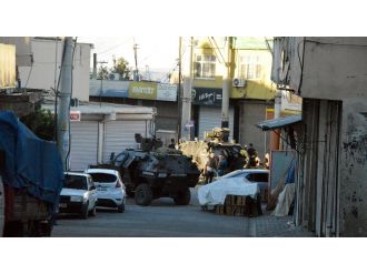 Yaralı polis silahını alarak tekrar operasyona gittti