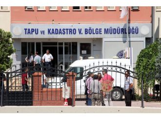 Tapu ve kadastro binasında bomba alarmı