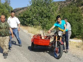Motosiklet şarampole uçtu: 1 ölü, 1 yaralı