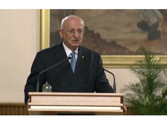 "Millet tek yürek oldu, darbeyi yendi"