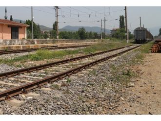 Van’da trene bombalı tuzak: 2 yaralı