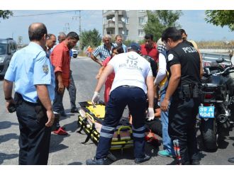 Motorize polis ekibi kaza yaptı: 2 yaralı