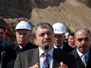 Orman Ve Su Bakanı Veysel Eroğlu Ilısu Barajında