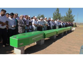 Bu acıya yürek dayanmaz: 7 cenaze 6 tabut...