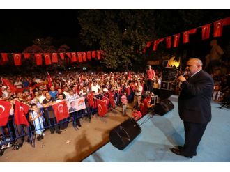 "Ona Fethullah demeyin, onun adı lanetullah”