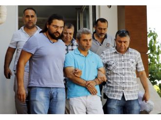 Alanya’da 25 akademisyene FETÖ gözaltısı