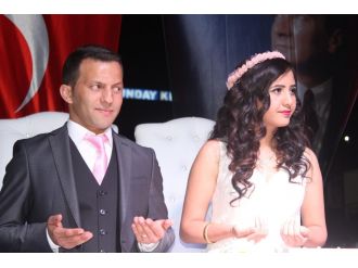 Demokrasi nöbetinde bir ilk