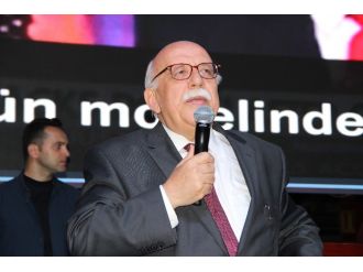 Milletimiz 13 gündür dünyaya ders veriyor"