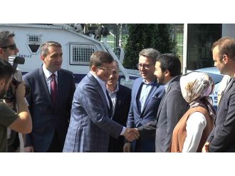 Davutoğlu AK Parti İstanbul İl Başkanlığında